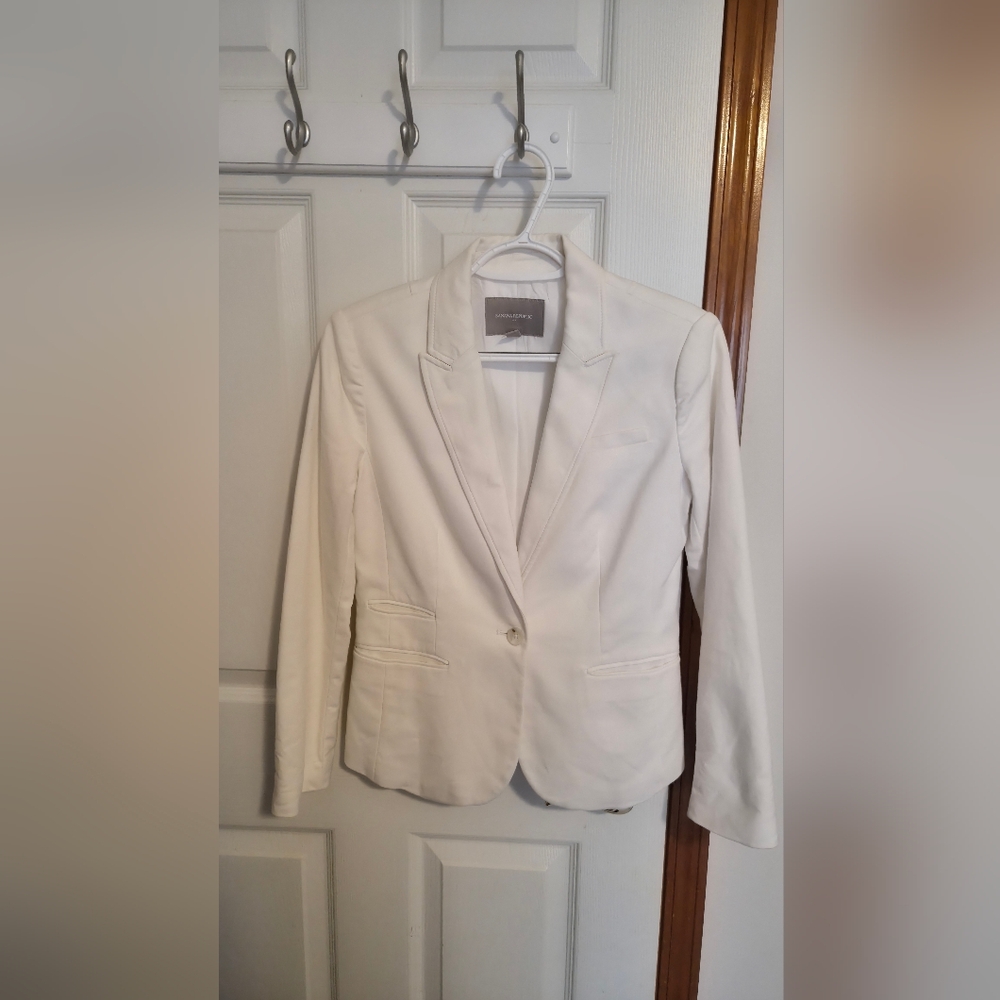 Banana Republic White Blazer